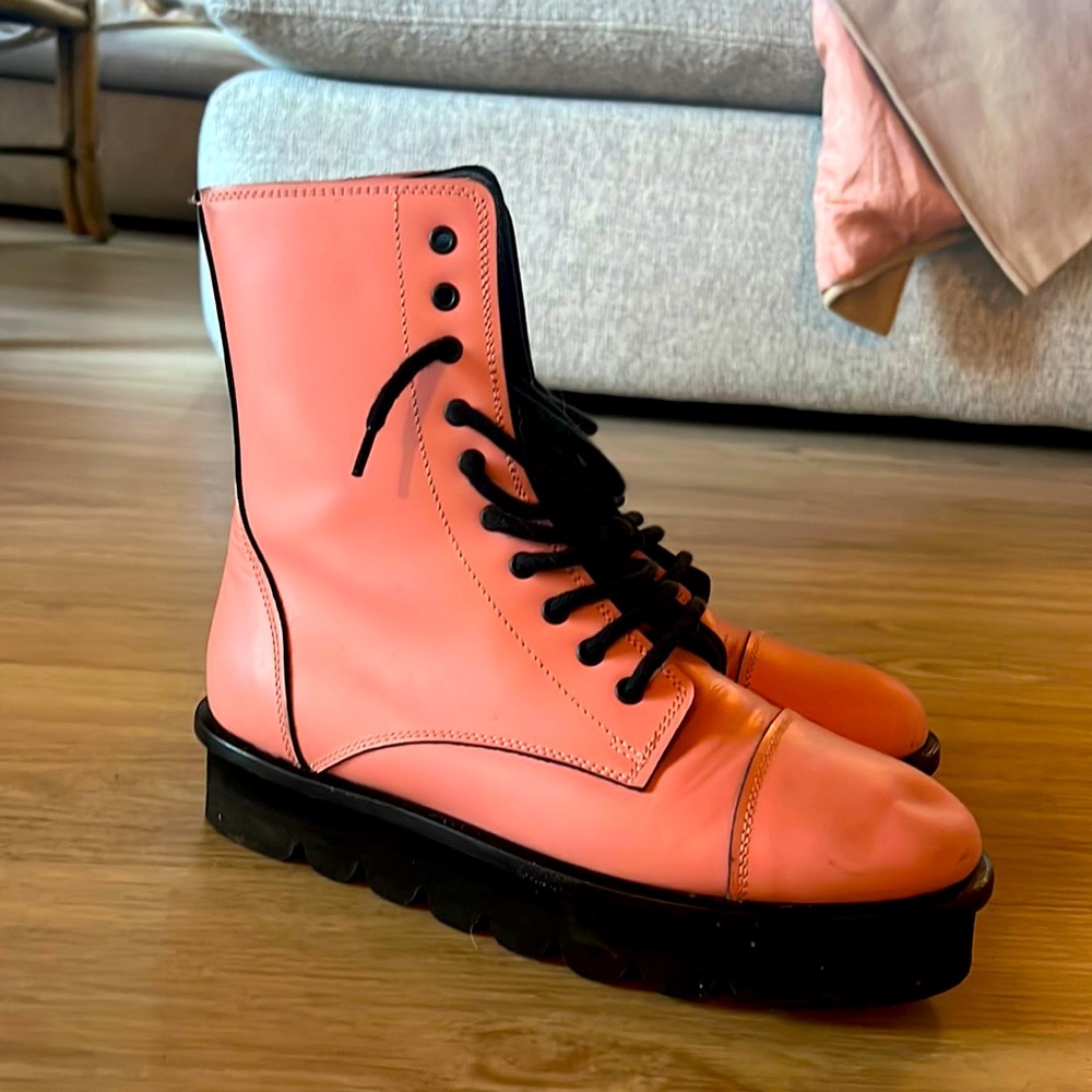 AGL Italian Pink Combats